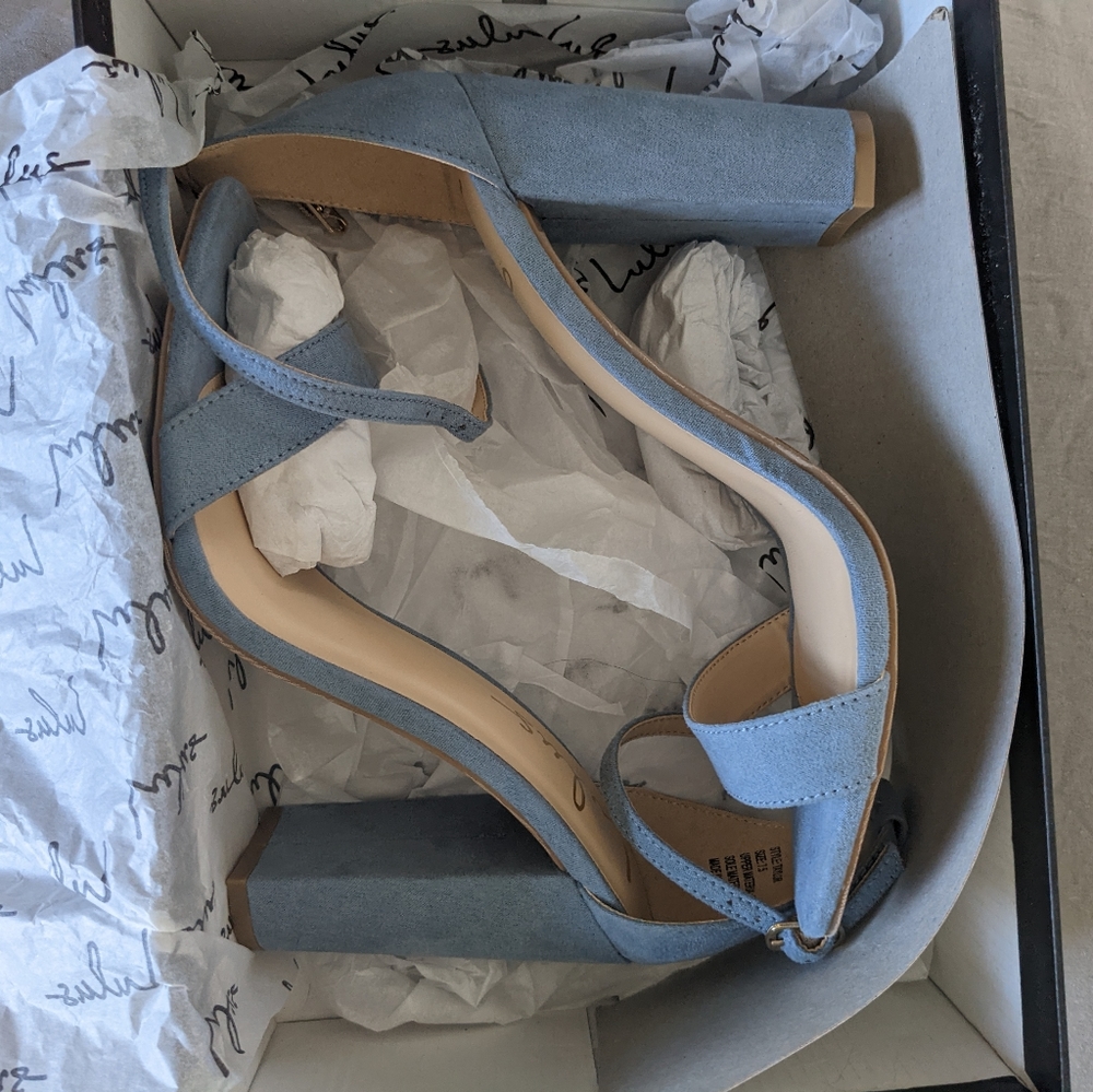 Lulu's Blue Taylor Heel